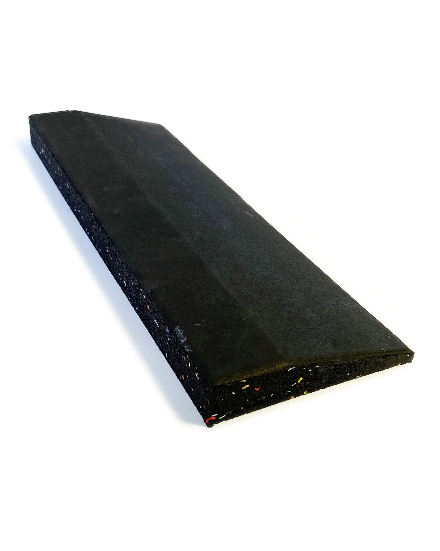 Gym Gear rubber gym flooring edge with ramped design, suitable for gym floors and weightlifting areas.